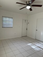 230 SW 51st Ave, Unit 1 in Coral Gables, FL - Building Photo - Building Photo