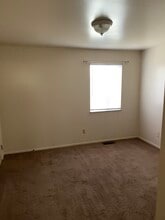 106 Eckhart Ave, Unit #17 in Auburn, IN - Building Photo - Building Photo