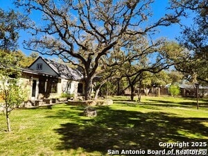 9810 Park Dr in Helotes, TX - Building Photo - Building Photo