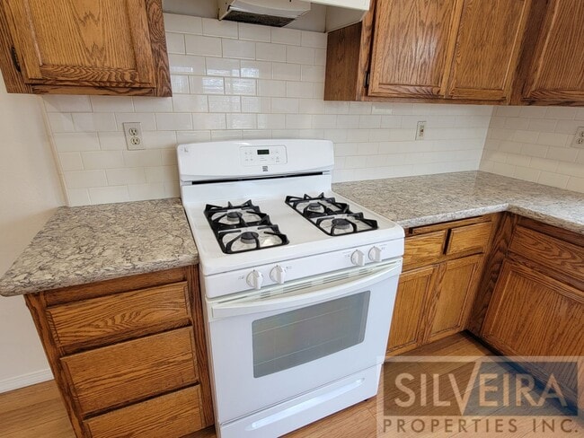 property at 715 W Alvin Ave