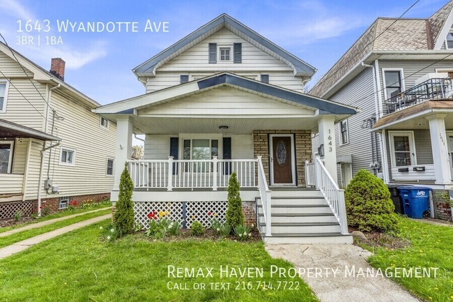 property at 1643 Wyandotte Ave