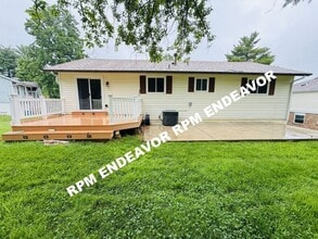 2029 Kentmore Ln in Chesterfield, MO - Building Photo - Building Photo