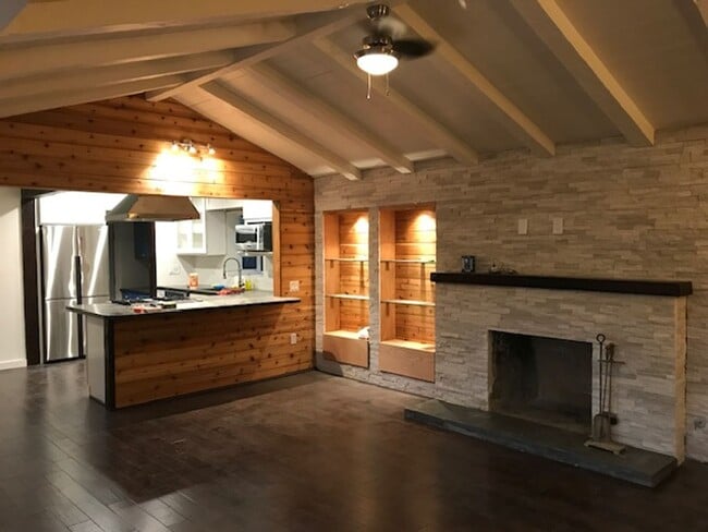 18 S Trail in Orinda, CA - Building Photo - Building Photo