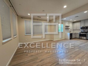 82 Esfahan Dr in San Jose, CA - Building Photo - Building Photo