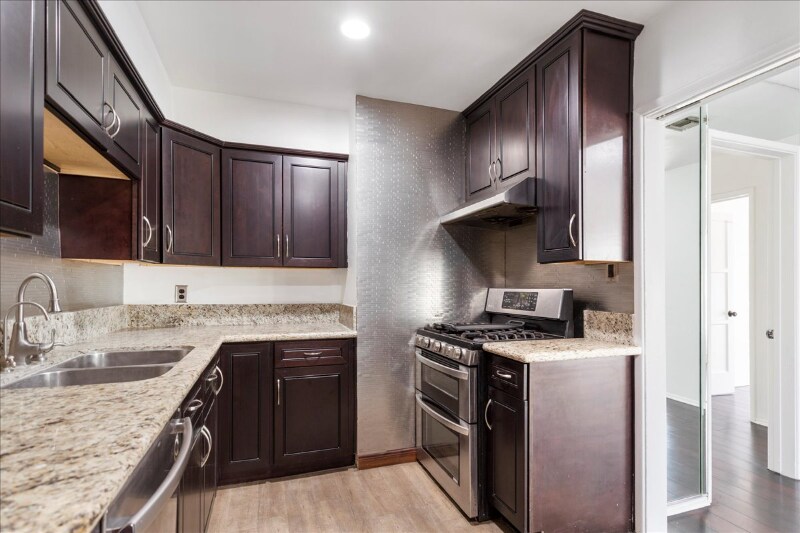 520 Magnolia Ave in Brea, CA - Building Photo