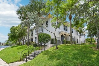 Bridgewater at Lake Osborne in Lake Worth, FL - Building Photo - Building Photo
