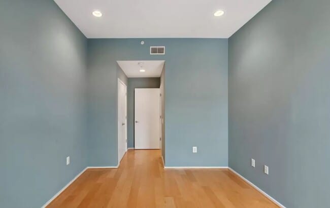 3800 Lee Hwy, Unit 405 in Arlington, VA - Building Photo - Building Photo