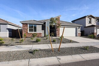 14766 West Honeysuckle Dr in Surprise, AZ - Building Photo - Building Photo