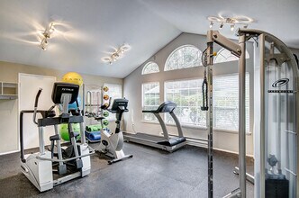 North Creek Heights Apartments in Bothell, WA - Building Photo - Building Photo