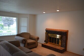 412 NE 175th Ave in Vancouver, WA - Building Photo - Building Photo