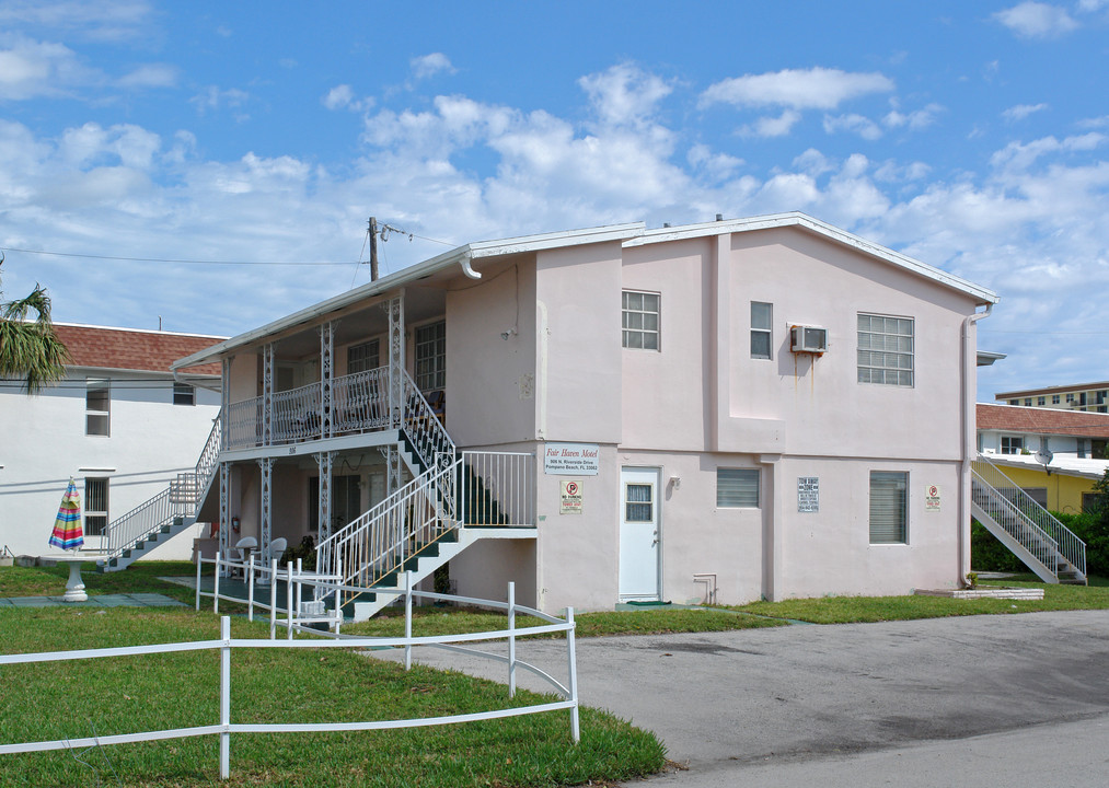 Riverside Apartments in Pompano Beach, FL - Building Photo