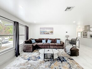 635 Kingbird Cir in Delray Beach, FL - Building Photo - Building Photo