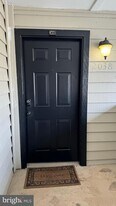 12151 Penderview Ln in Fairfax, VA - Building Photo
