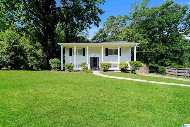 753 Vaughn Cir