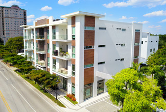 CONDOMINIUMS OF ORANGE CLUB in Sarasota, FL - Building Photo - Primary Photo