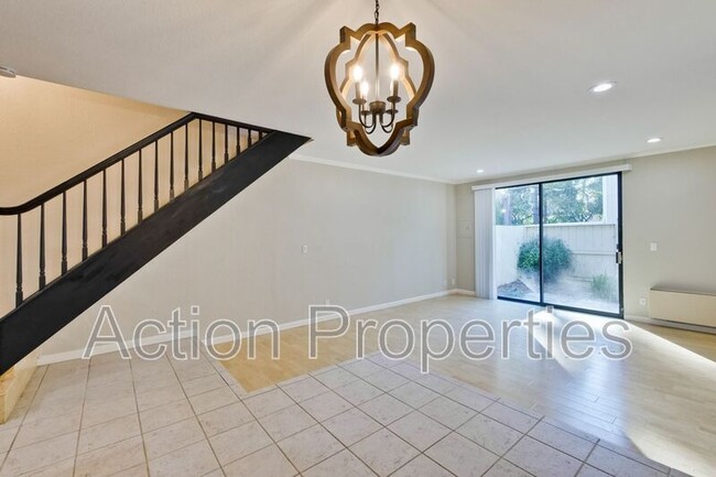 property at 3041 Kaiser Dr