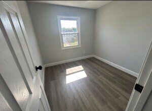 2422 Airacobra St in Levittown, PA - Building Photo - Building Photo