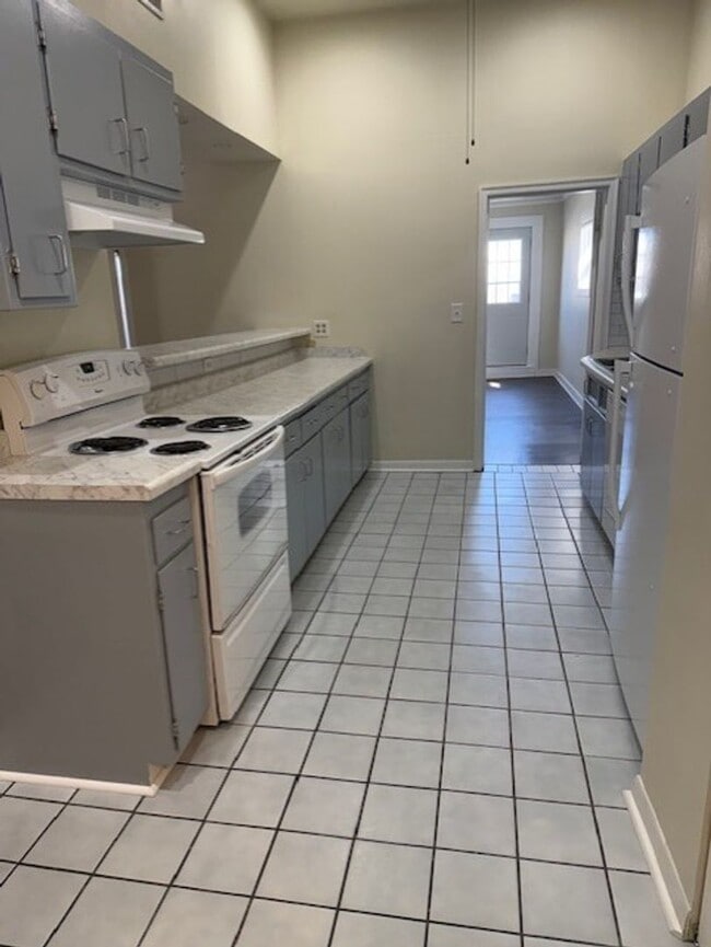 103A S Main St in West Bend, WI - Building Photo - Building Photo