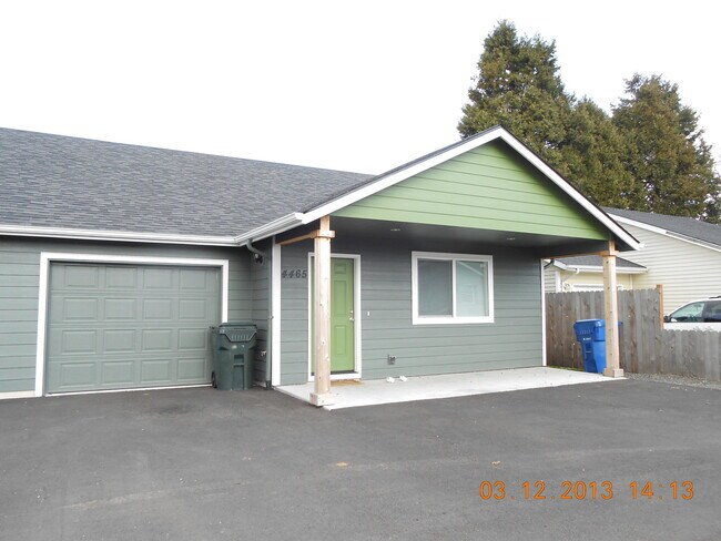 4463-4465 Blueberry Ln NE in Salem, OR - Building Photo - Building Photo