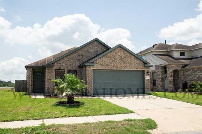 9134 St Laurent Ln in Houston, TX - Foto de edificio - Building Photo