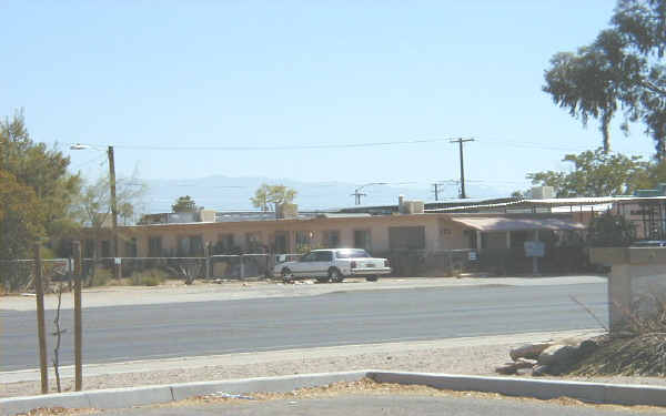 134 W Irvington Rd in Tucson, AZ - Building Photo - Building Photo