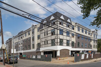 The Cornerstone Yorkshire in Lynbrook, NY - Foto de edificio - Building Photo