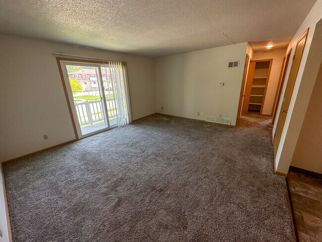 4606 Ontario St in Ames, IA - Building Photo - Building Photo