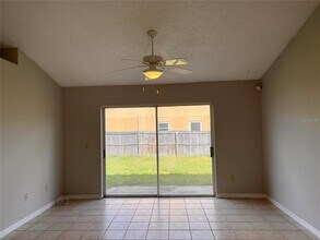 8013 Gamboge Ct in Orlando, FL - Building Photo - Building Photo