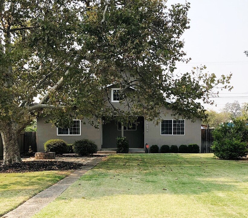 943 Shearer St in Roseville, CA - Building Photo