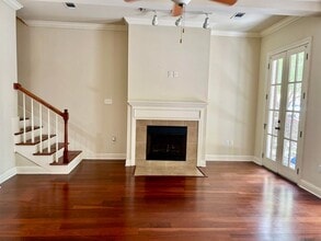 2137 S Commerce Ave in Gonzales, LA - Building Photo - Building Photo