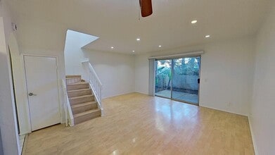 23322 La Mar in Mission Viejo, CA - Building Photo - Building Photo