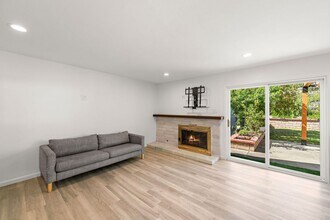 26511 Vía Conchita in Mission Viejo, CA - Building Photo - Building Photo