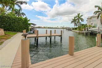 481 Maunder Ct in Marco Island, FL - Building Photo - Building Photo