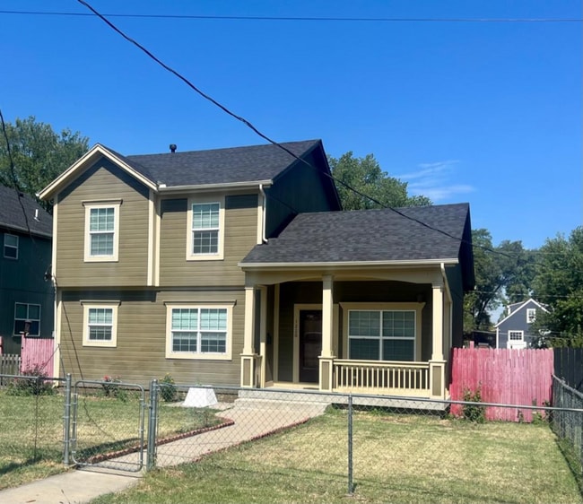 property at 1220 Barnett Ave