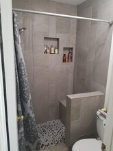 550 W Regent St, Unit 125 in Inglewood, CA - Building Photo - Building Photo