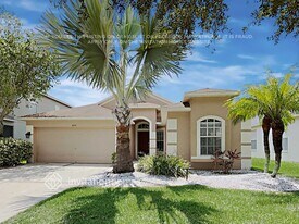 8414 Canterbury Lake Blvd in Tampa, FL - Building Photo