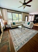 10 Bridlewood Ct in Cartersville, GA - Building Photo