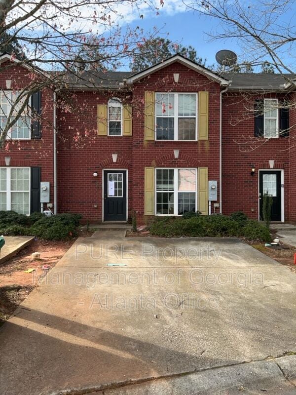property at 3525 Waldrop Trail
