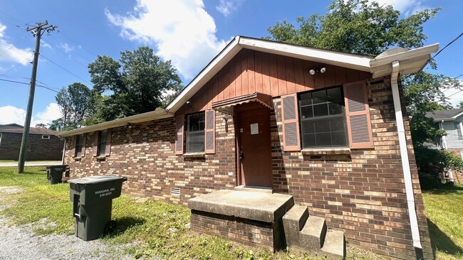 1314 Tulip Grove Rd, Unit Unit B in Nashville, TN - Building Photo - Building Photo
