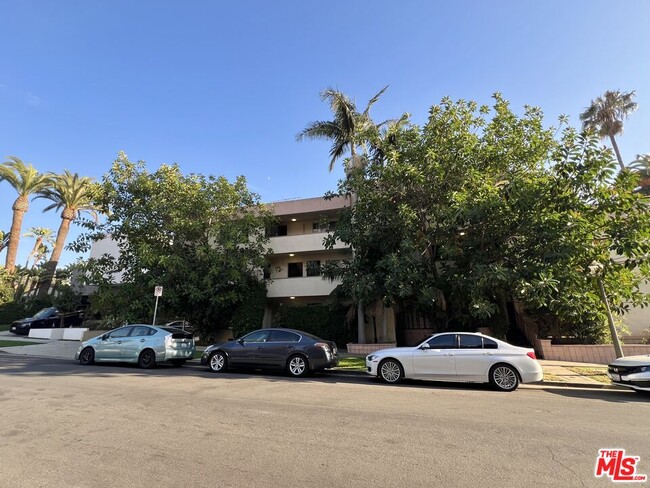 property at 2332 S Beverly Glen Blvd