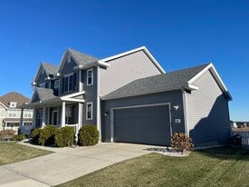 113 Alton Dr in Madison, WI - Building Photo