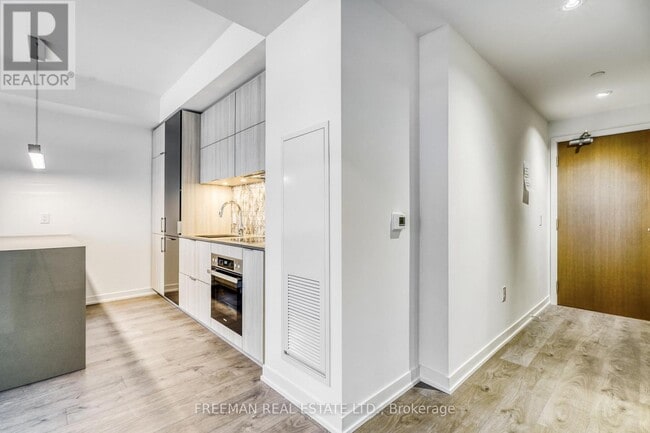 20-520 Richardson St in Toronto, ON - Building Photo - Building Photo
