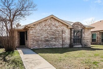 1112 Paintbrush St in Mesquite, TX - Building Photo - Building Photo