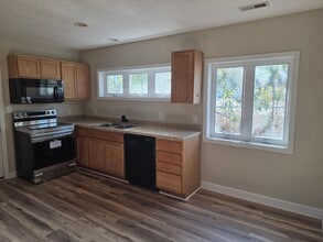 2118 S Lakeview Dr in Newport, NC - Building Photo - Building Photo