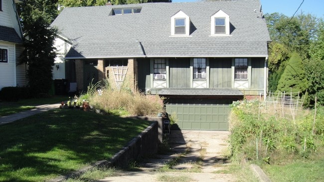 524 Park Ave SE in Bolivar, OH - Building Photo - Building Photo