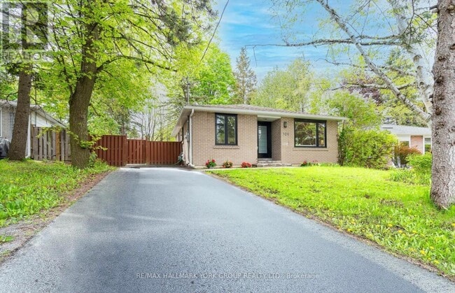 property at 106 Woodpark Pl