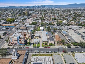 1125-1129 W 52nd St in Los Angeles, CA - Building Photo - Building Photo