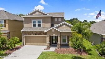 2137 Attilburgh Blvd in West Melbourne, FL - Building Photo