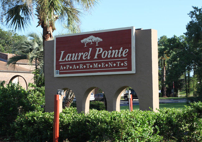 Laurel Pointe photo'