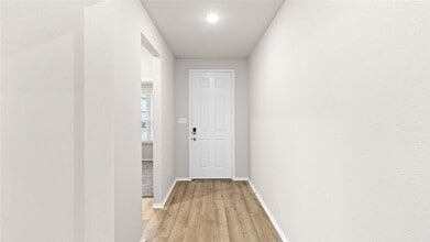 5953 Revere Dr in Providence Village, TX - Foto de edificio - Building Photo